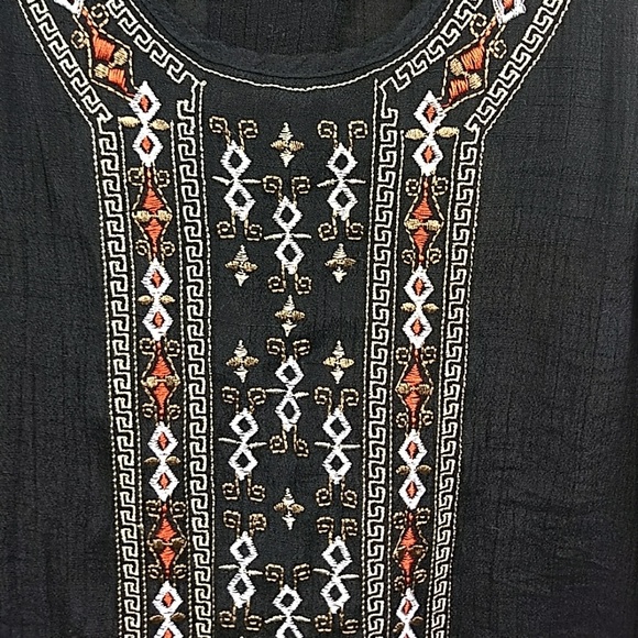 By & By Crossover Back Sleeveless Top Size M (Jr) - Picture 3 of 7